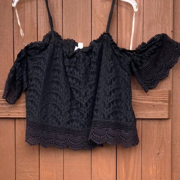 ALYA Black Lace cropped top Short Sleeves -lined -  Size X-Small -  pre-owned - Picture 4 of 4